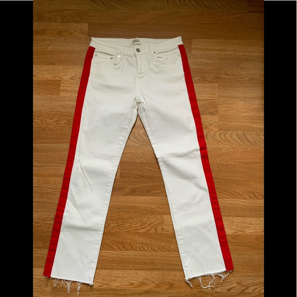 Zara White Straight-Leg Jeans with Red Side Stripes